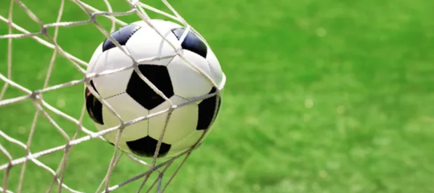 SK Union Vršovice : FK Vinoř  3:1 (2:0)