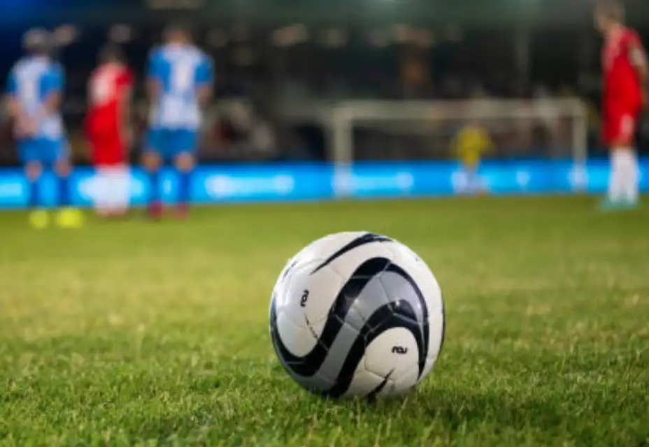 TJ Březiněves : FK Vinoř  1:4  (1:4)