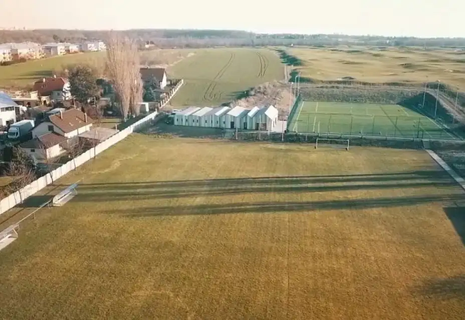 Hřiště FK Vinoř je z nařízení vlády ČR uzavřeno, jsme připravení a čekáme na uvolnění opatření